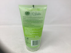 Simple facial gel close-up emphasizes skin-friendly, gentle cleansing.