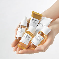 SKIN1004 Madagascar Centella Travel Kit cleansing-foam image highlights a travel-friendly cleanser.