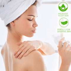 Soapeauty coconut oil pouring image demonstrates mess-free daily use for skin and hair.