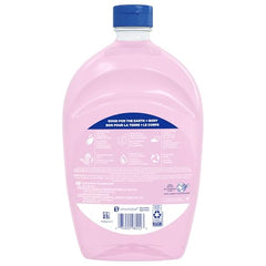 Softsoap moisturizing formula on hands after wash leaves skin soft