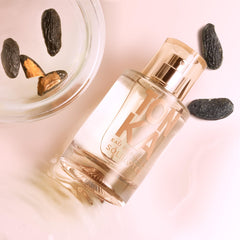 Solinotes Tonka amber musk base, lasting warmth for evenings.