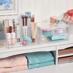 STORi Chloe clear BPA-free plastic close-up shows durable, American-made quality.