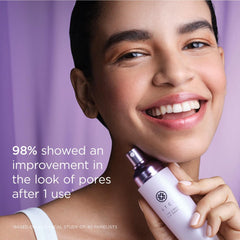 Liquid Silk Canvas oil-free appearance demonstrates breathable, comfortable wear.
