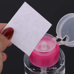 Tbestmax polish remover application shows controlled liquid usage for less waste.