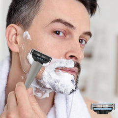 T.Chilyn double-layer lubrication strip reduces friction for smoother glide.