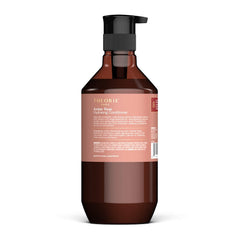 Theorie Amber Rose Conditioner pour-action highlights easy distribution and pampering.