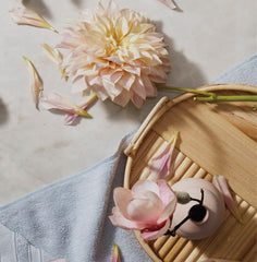 Kimono Rose bouquet notes offer versatile day-to-night fragrance balance.