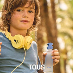 TOUS kid daily-use bottle image emphasizes wearability for school and outings.