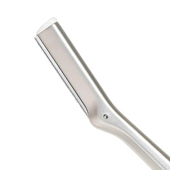 Tweezerman facial razor handle design with comfortable grip for smooth strokes