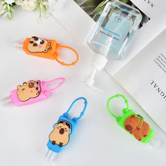 Ulbemoll leakproof capybara bottle demonstrates secure cap to prevent leaks in luggage