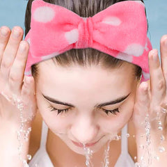 UMIKU bow headband for teens and women delivers soft elastic comfort for daily routines.