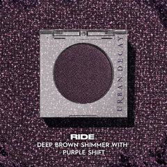 Urban Decay 24/7 Eyeshadow Ride finger application demonstrates maximum payoff.