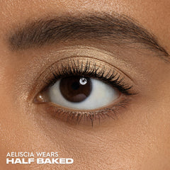 Urban Decay 24/7 Eyeshadow Single crease-free formula for versatile looks from matte to metallic