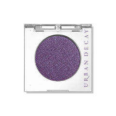 Urban Decay 24/7 Eyeshadow Single deep purple shimmer with blue shift delivers bold color and long wear.