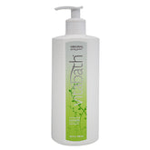 Vitabath Original Spring Green lotion bottle demonstrates hydrating, non-greasy absorption for soft, refreshed skin.