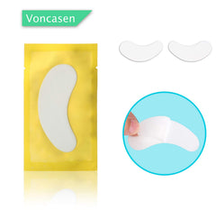 Voncasen eye pads keep lower lashes down for precise eyeliner application.