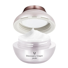 vurfoo JAAN cream jar closeup shows velvet texture for smooth hydration