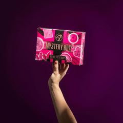 W7 Makeup Set Box inside view highlights lip colors for bold or natural lips.