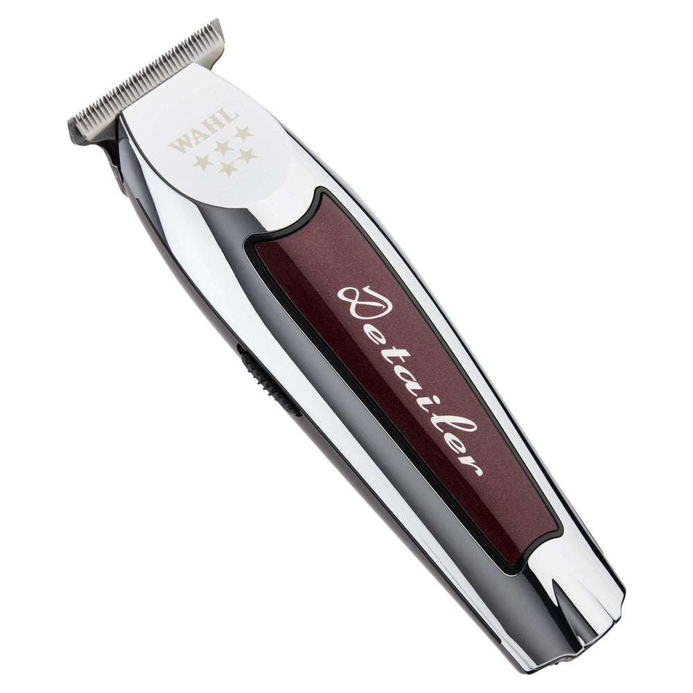 Wahl Professional cordless detailer Li with wide blade angle for precise trims.