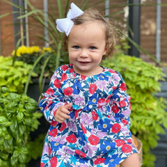 Wee Ones matching-edge bow on clip white, coordinates outfits easily.