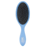 Wet Brush front view showing Sky finish and ergonomic grip for easy handling