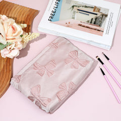 WY LIGHTING LEVEL large-capacity zipper makeup bag fits cosmetics and toiletries on trips.