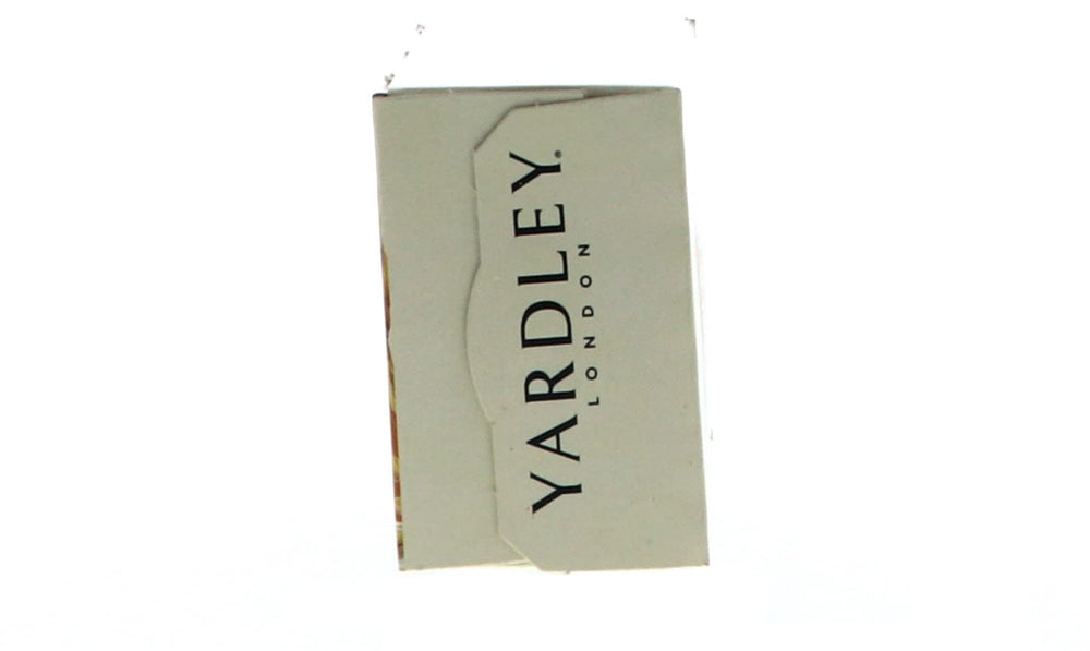 Textura cremosa de Yardley avena-almendra, detalle de la crema para la ducha.