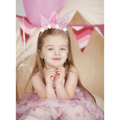 YARIEW Crown with pearls adds subtle sparkle to any birthday outfit.