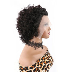 Yiifiulyn lace-front closeup shows natural hairline for a seamless look.