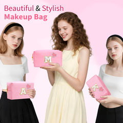 YILANCOL makeup bag zipper close-up showing smooth, sturdy metal zipper