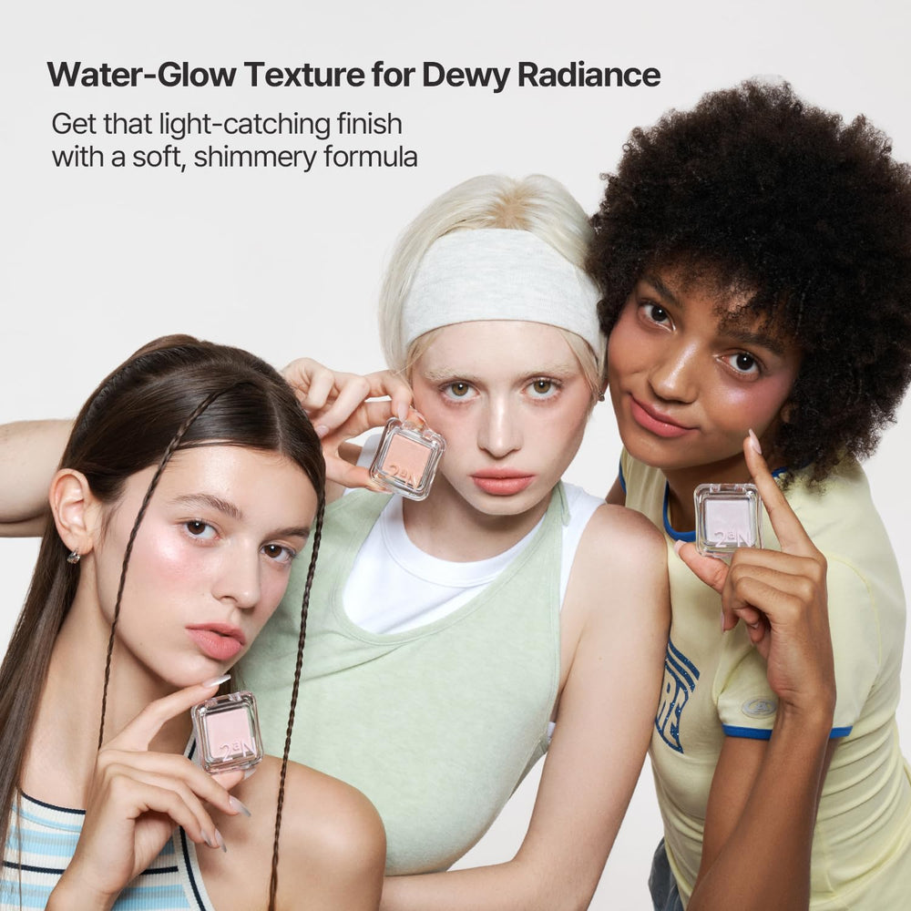2aN Pure Glash WH01 Frosty micro-pearls deliver dewy radiance on skin.