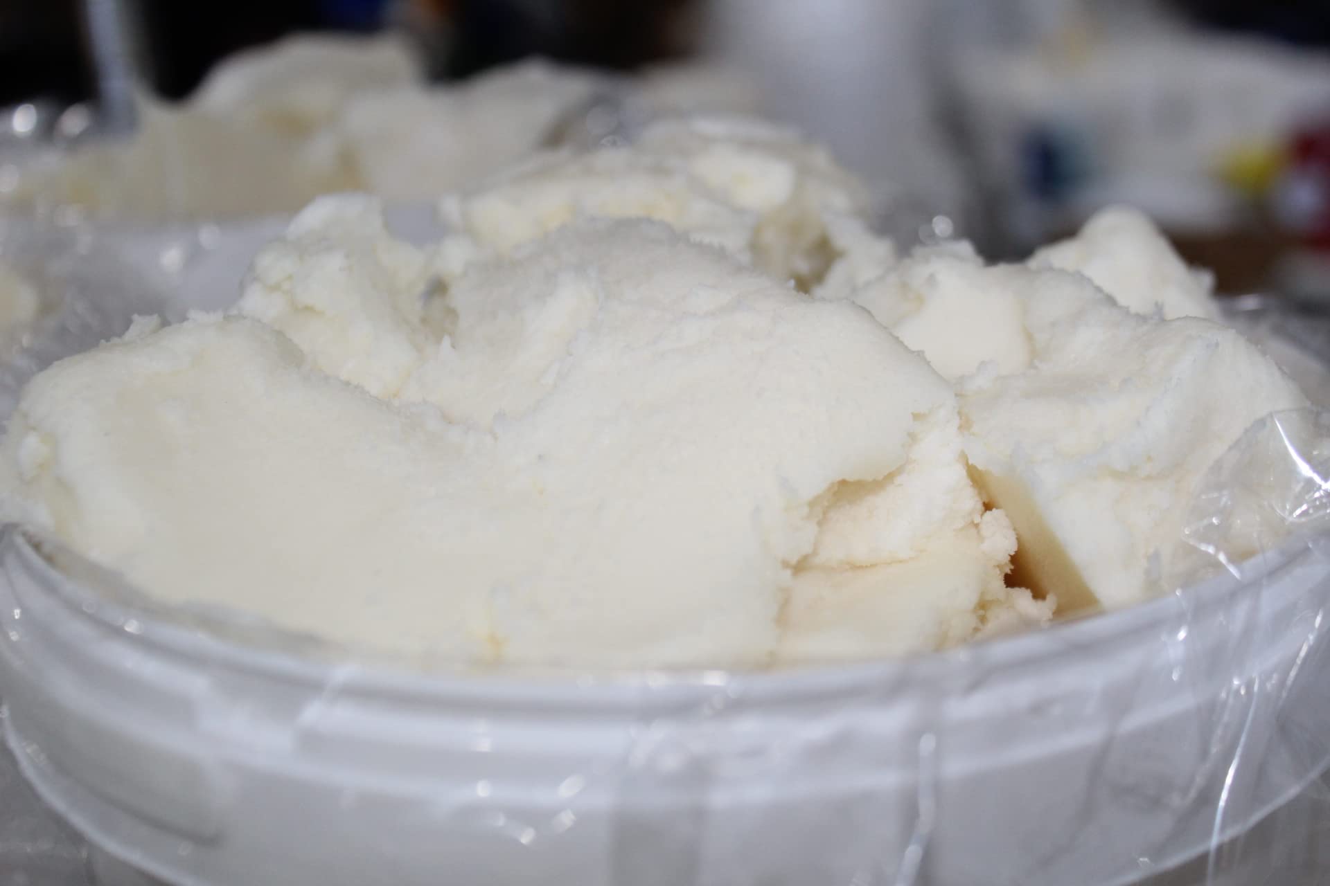 3CAYG refined white shea butter texture closeup for smooth, absorbent skincare.