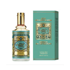 4711 Eau de Cologne spray bottle for daytime wear and uplifting scent