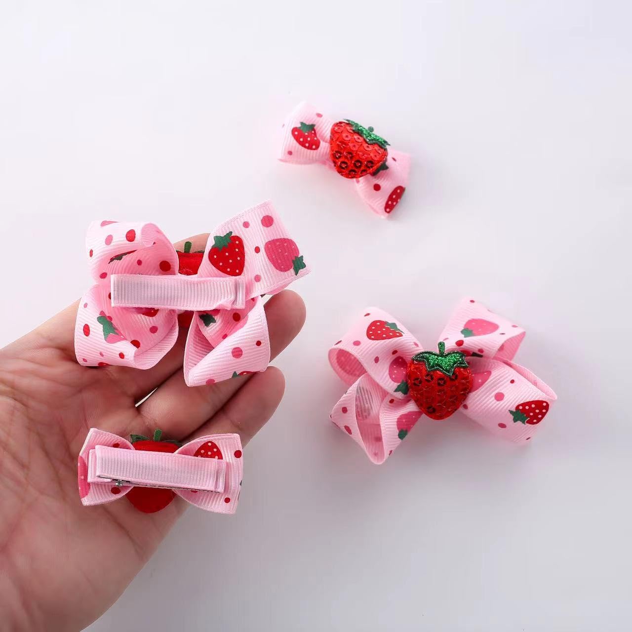 AACKS strawberry hairbows side view highlights versatile styling for toddlers