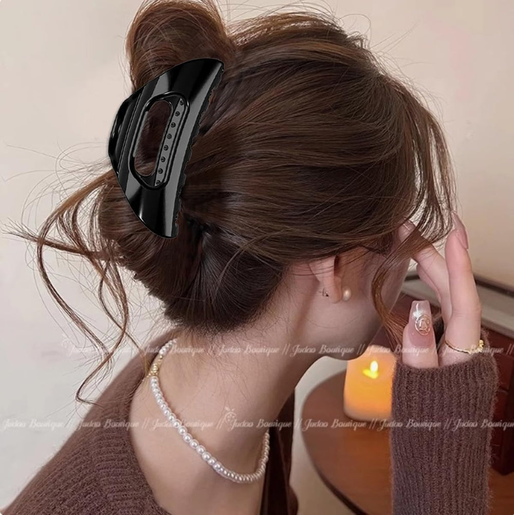 Aaiffey Cloud Claw Clip lightweight design ensures all-day comfort and movement.