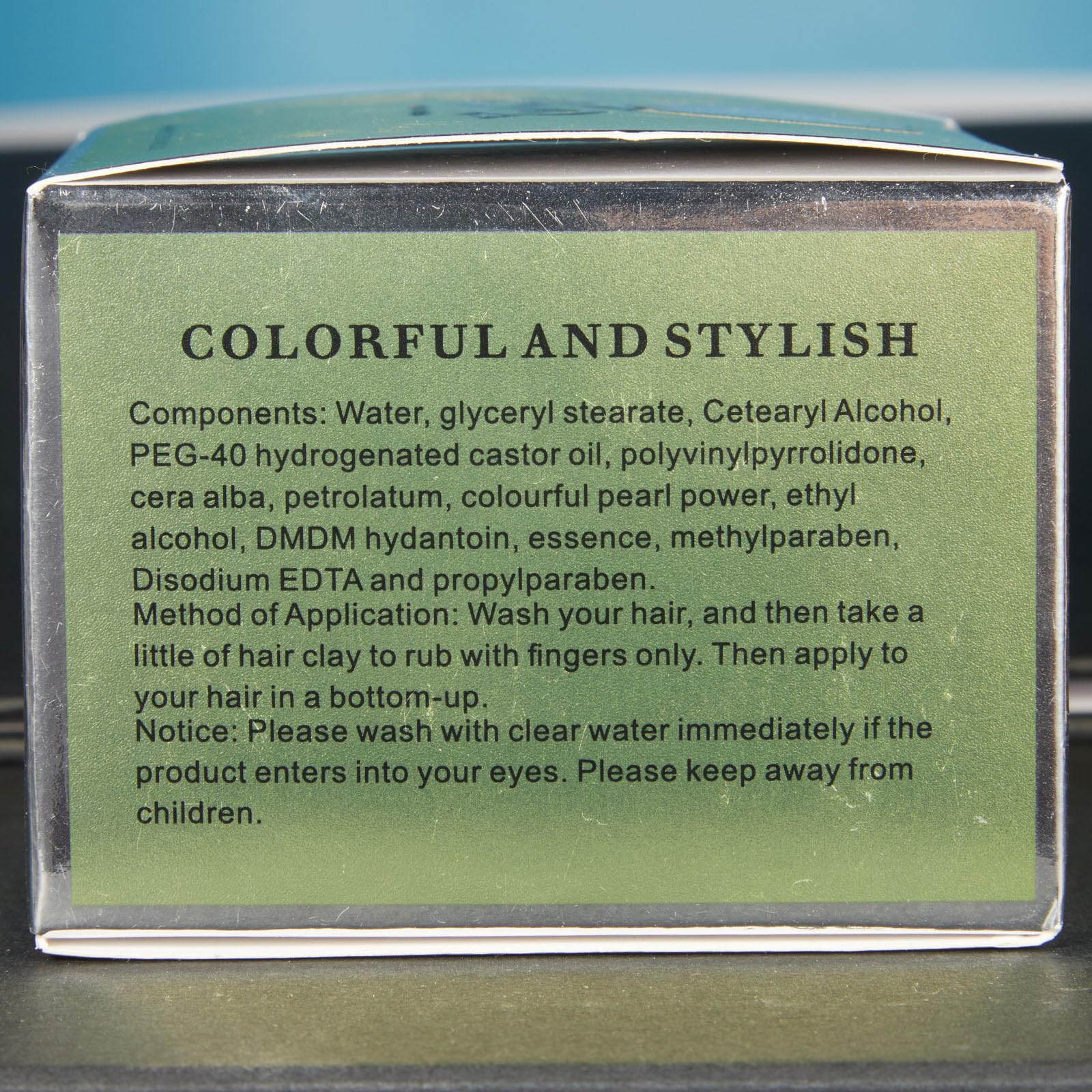 Acomler Green Hair Spray used in cosplay setup for flexible styling.
