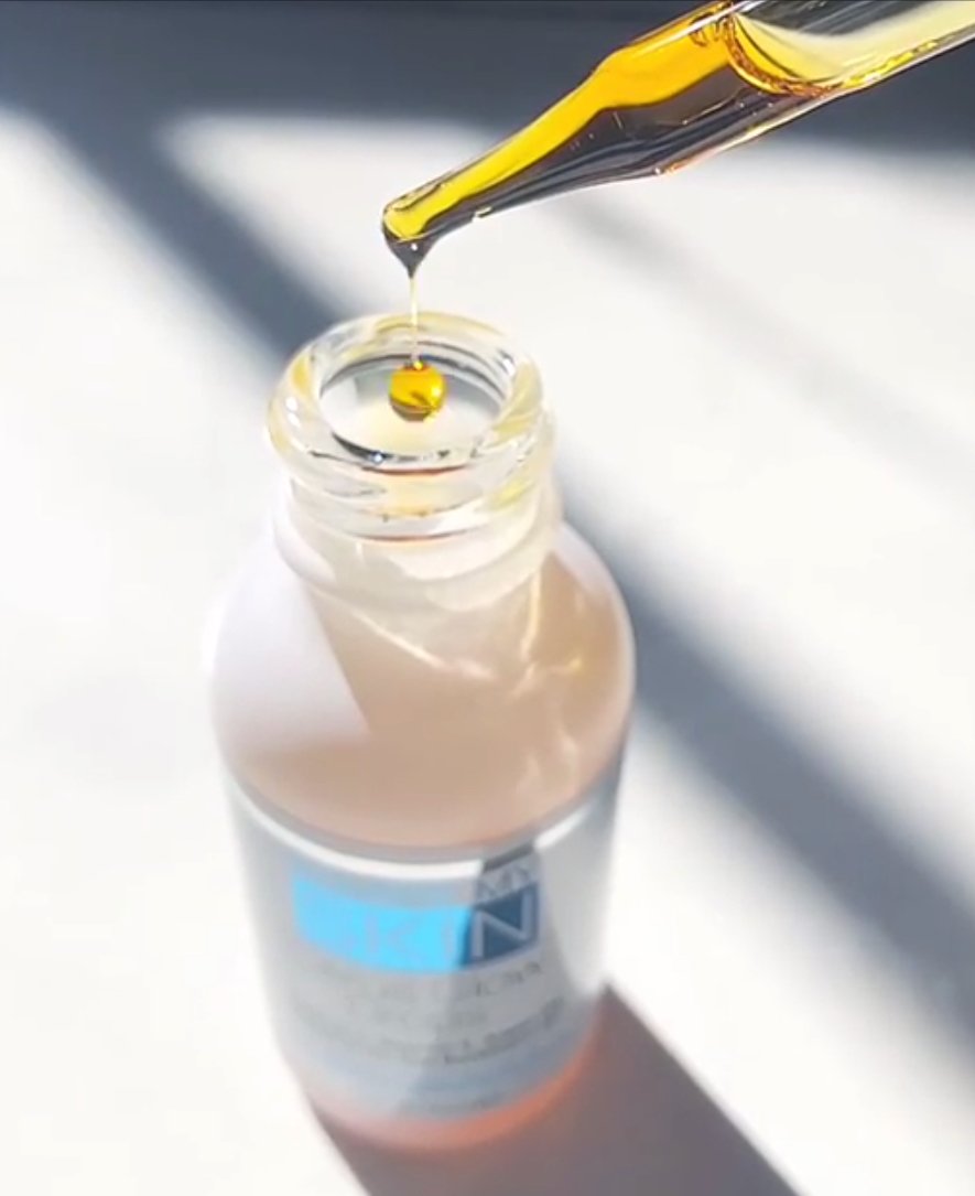Admire My Skin daily routine shot showing easy integration with foundation.