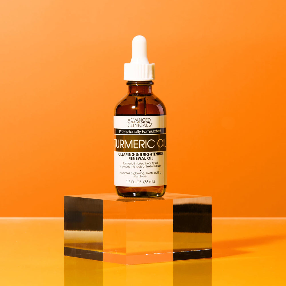 Advanced Clinicals Turmeric Oil Serum texture closeup showing fast-absorbing moisture