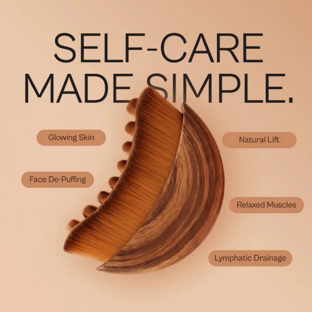 Aeki Lymphatic Contour Face Brush ergonomic handle demonstrates comfortable grip during contouring sessions