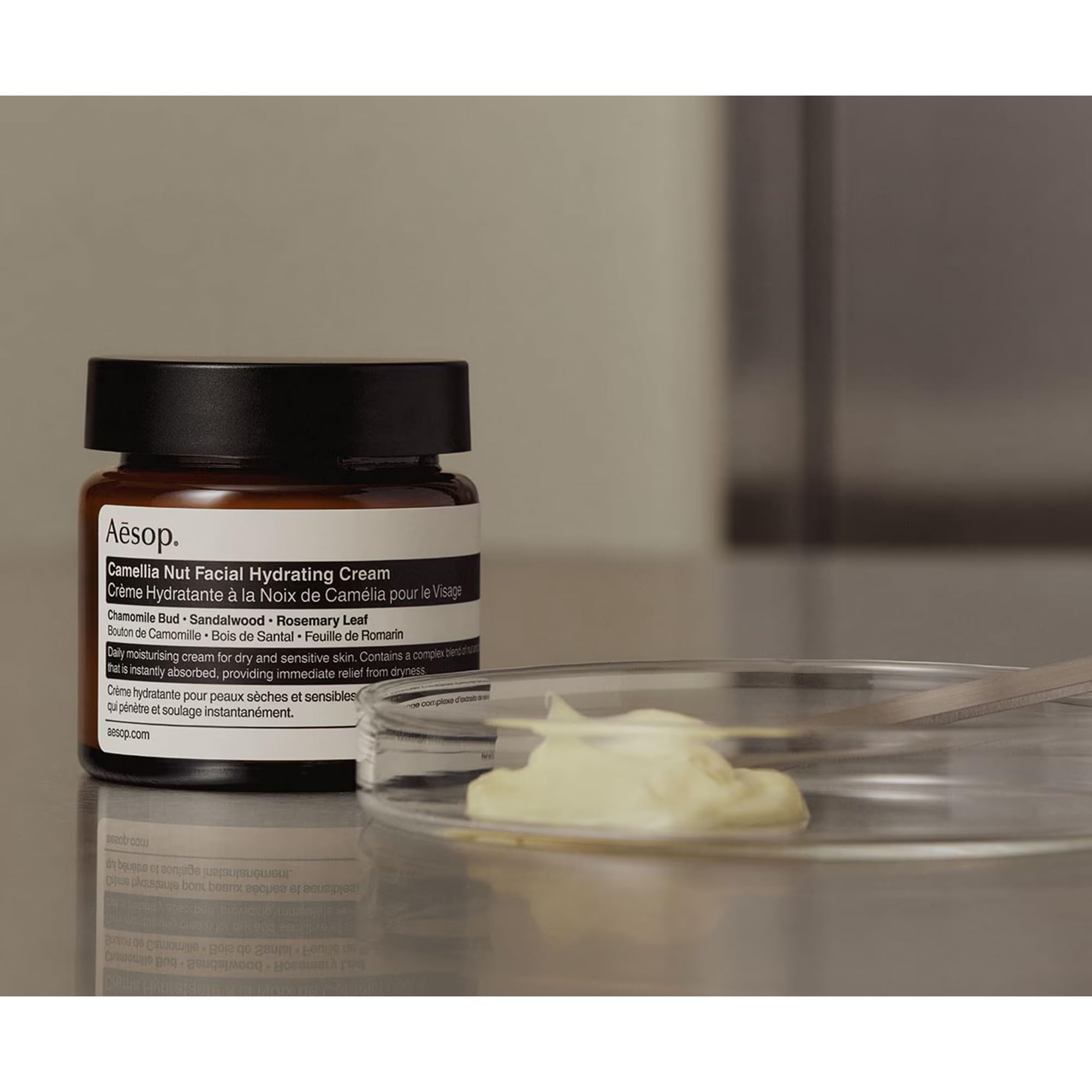 Aesop Camellia Nut Cream swatch reveals smooth texture for sensitive skin hydration
