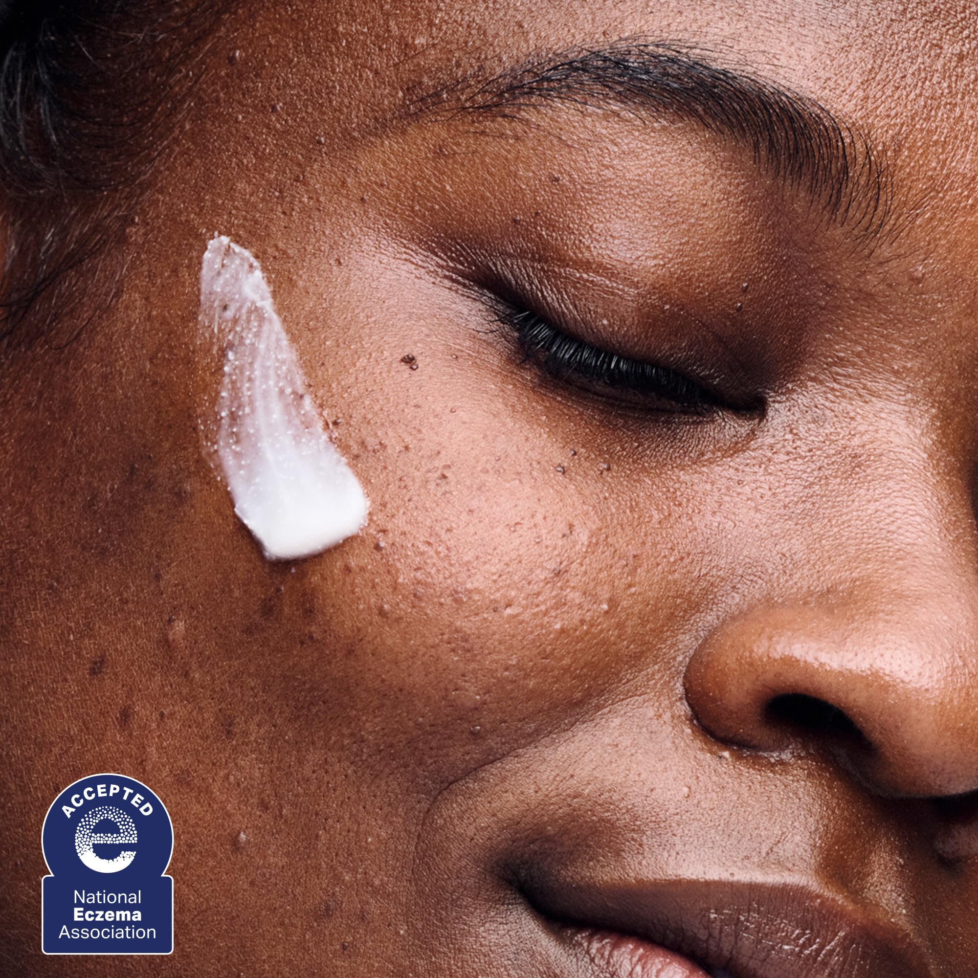 AESTURA ATOBARRIER365 vitamin E and squalane imagery highlighting nourishing skin comfort