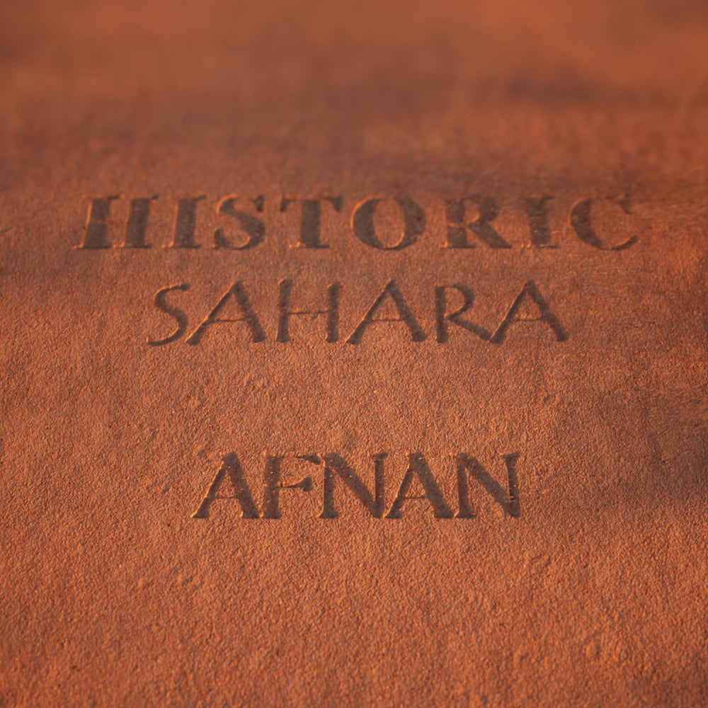Afnan Historic Sahara vanilla-sugar notes create creamy depth and inviting allure.