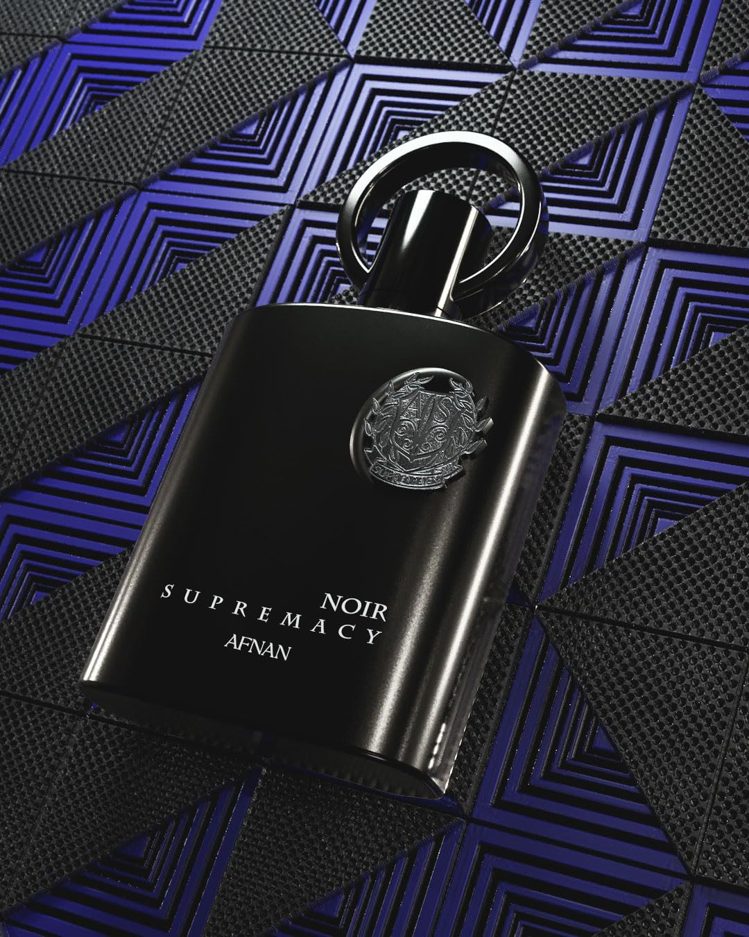 Afnan Supremacy Noir gift-ready presentation invites thoughtful gifting.