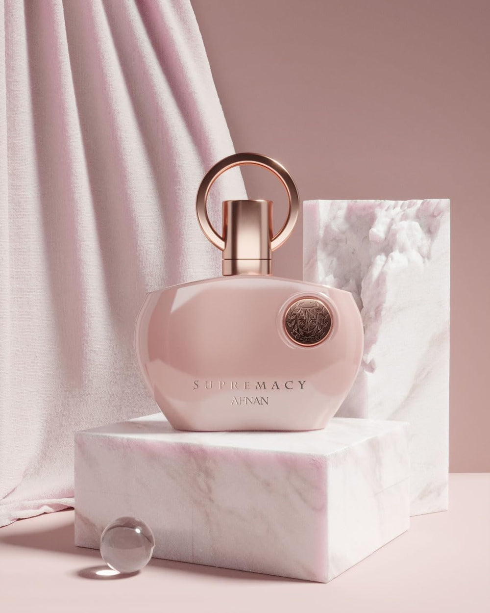Afnan Supremacy Pink base-notes offer warm musk and dry amber