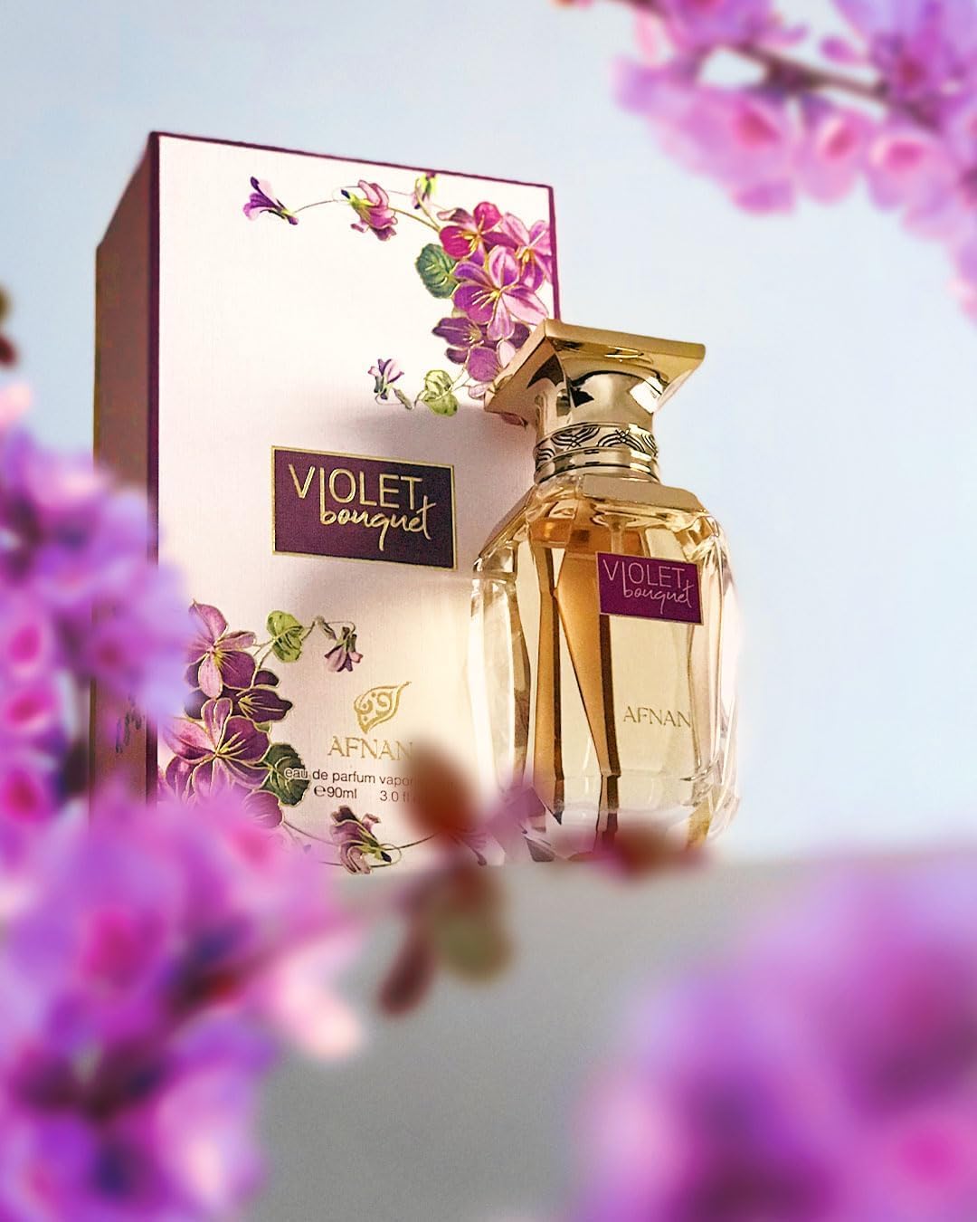Afnan Violet Bouquet cap and bottle together convey refined elegance and refinement.
