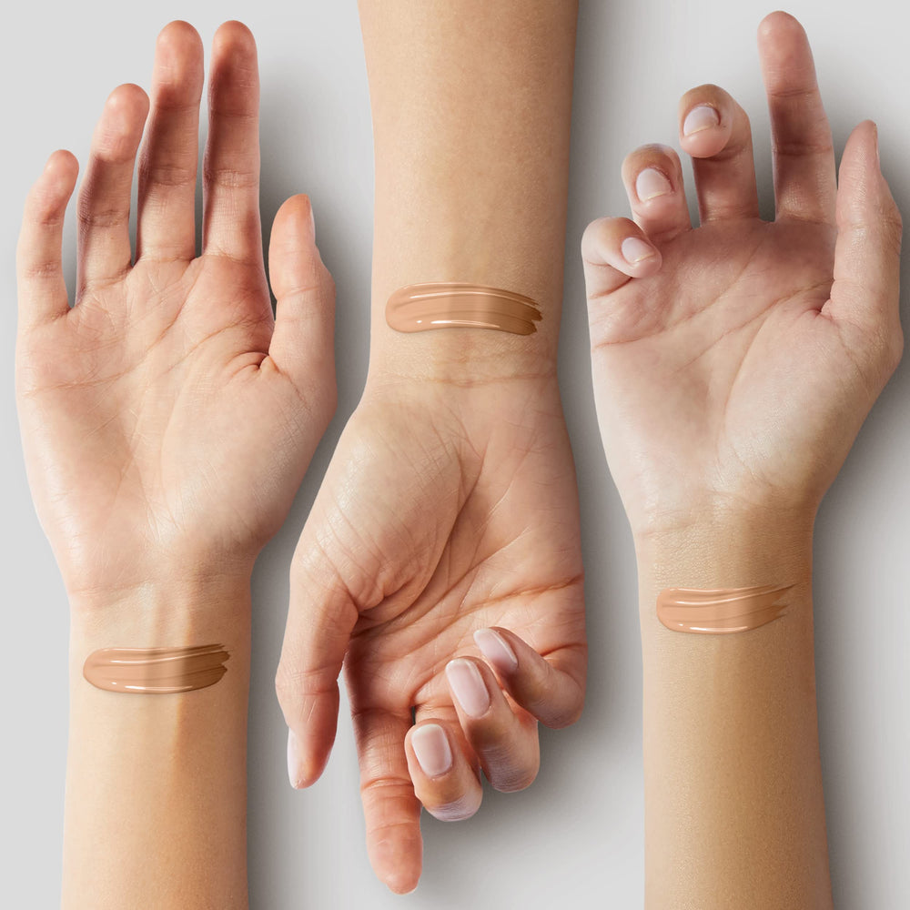 AGE 20's Signature Essence Pact Ivory packaging highlights SPF 50+ protection.