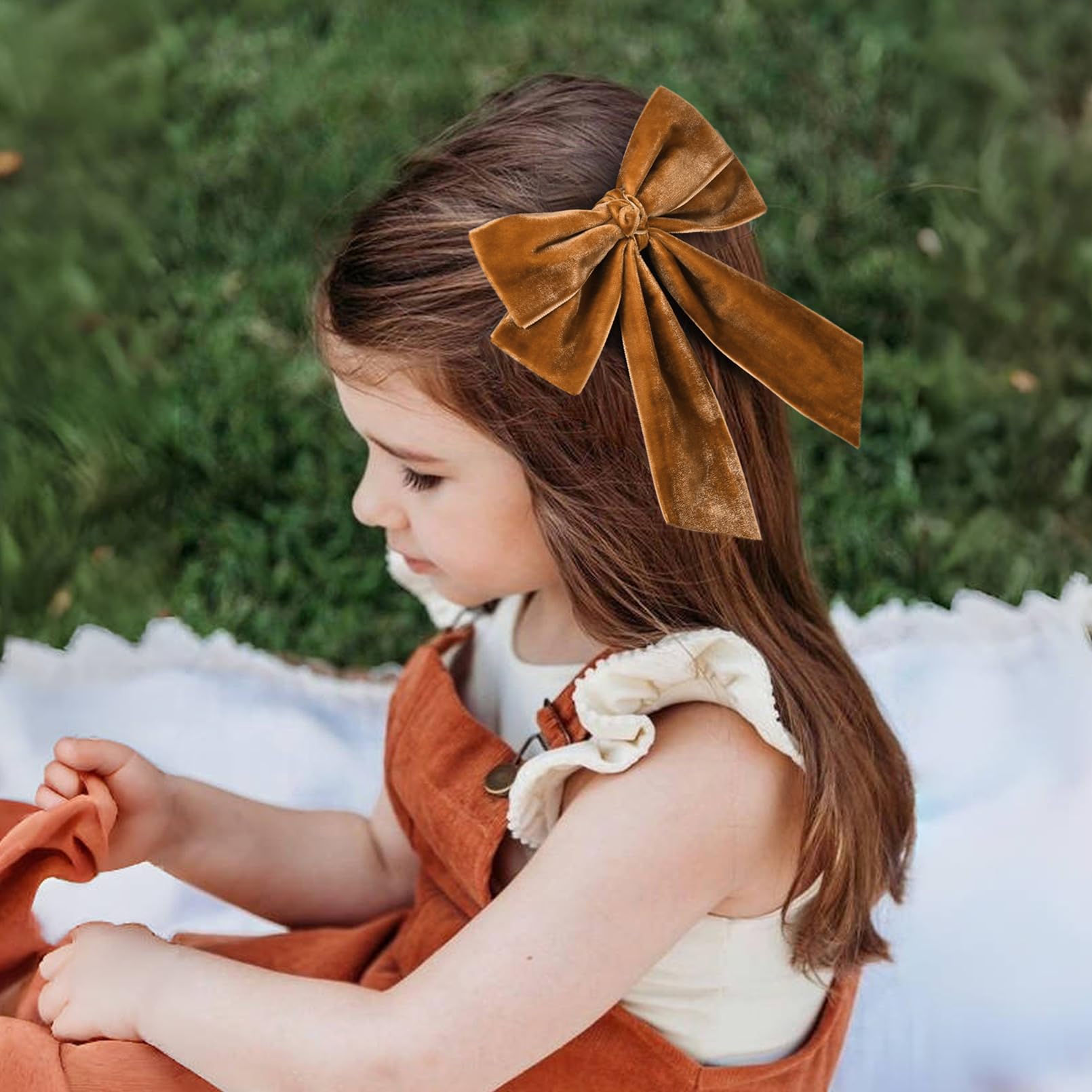 Aileam velvet bows set provides coordinating accessories for siblings and outfits.