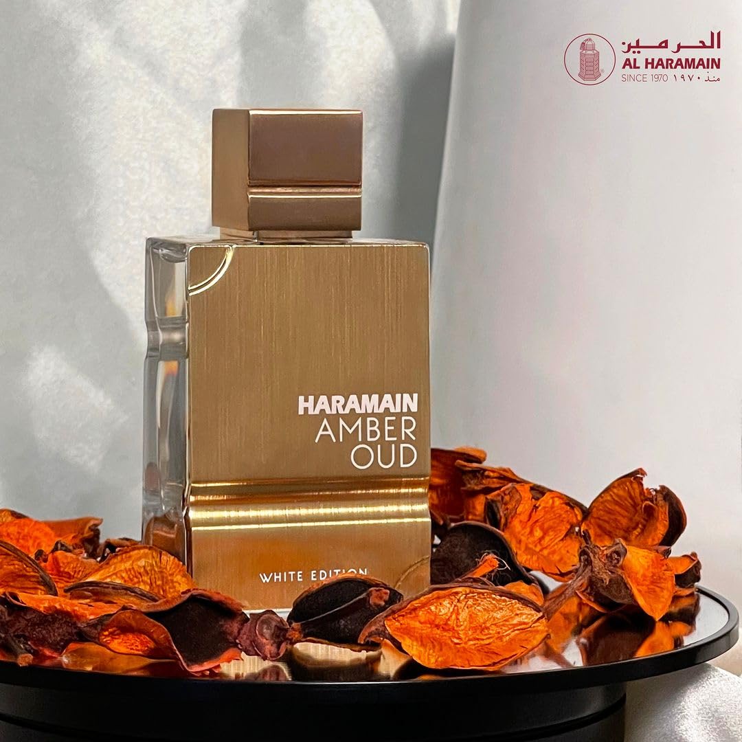 Al Haramain Amber Oud White Edition citrus top notes highlighting bergamot and orange freshness.
