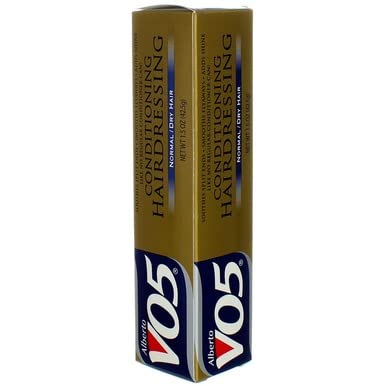 Alberto VO5 anti-frizz focus shot demonstrates flyaway smoothing