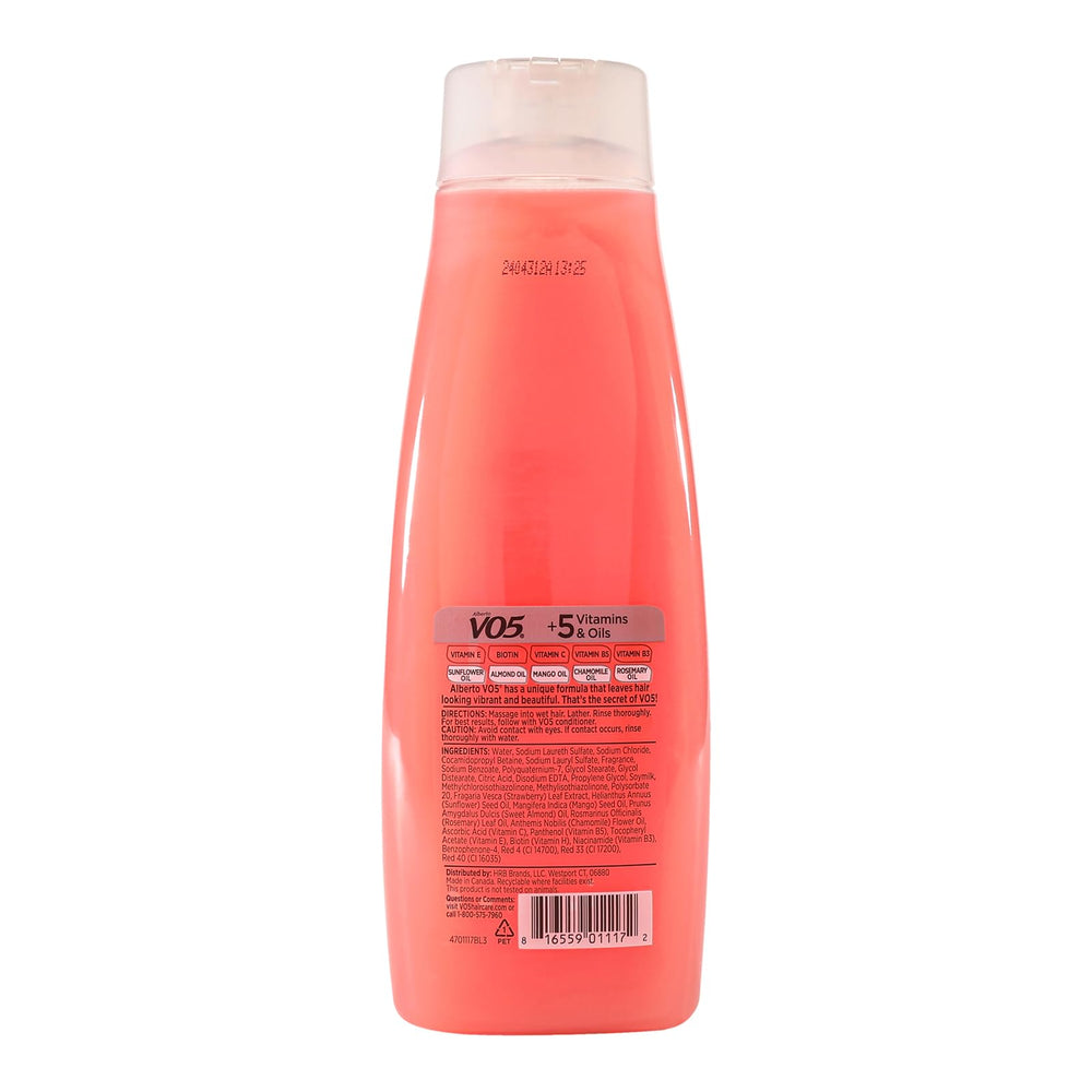 Strawberries and cream fragrance visual cues in product packaging.